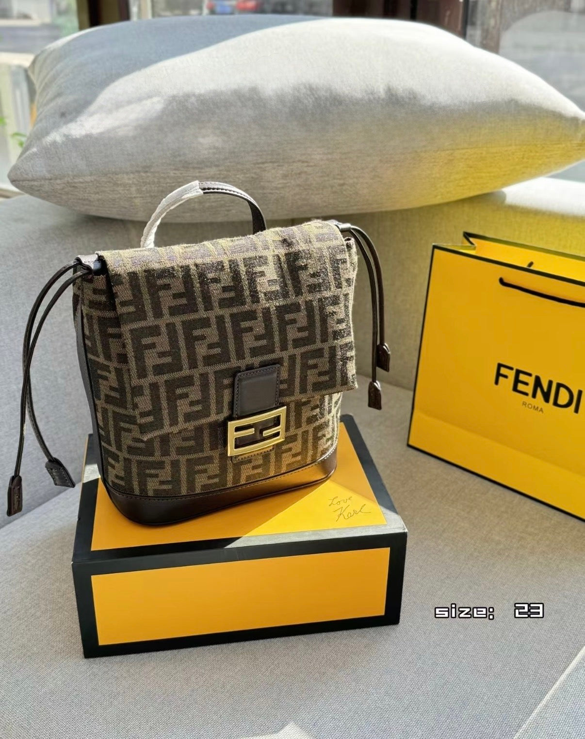 Fendi väska