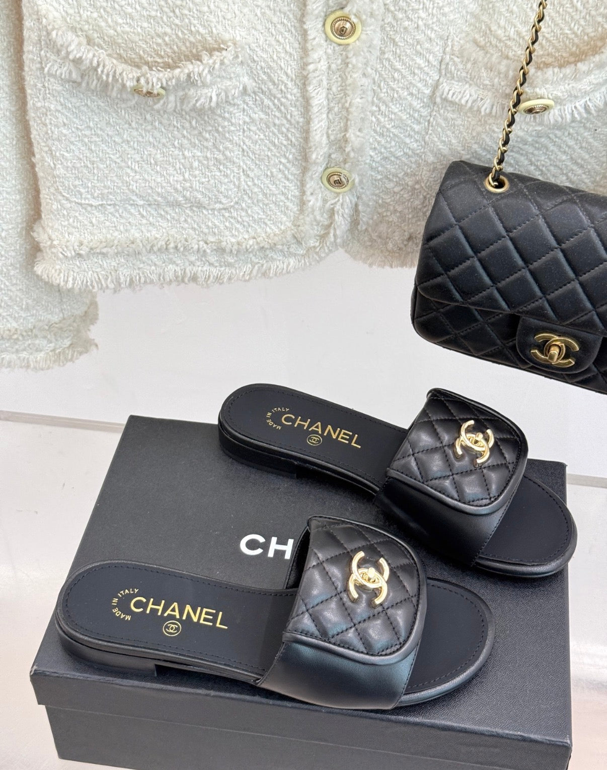Chanel sandaler