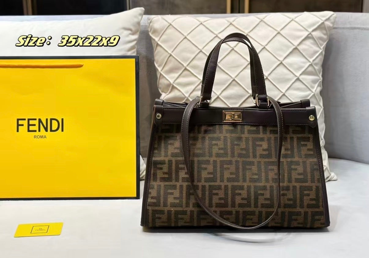 Fendi väska