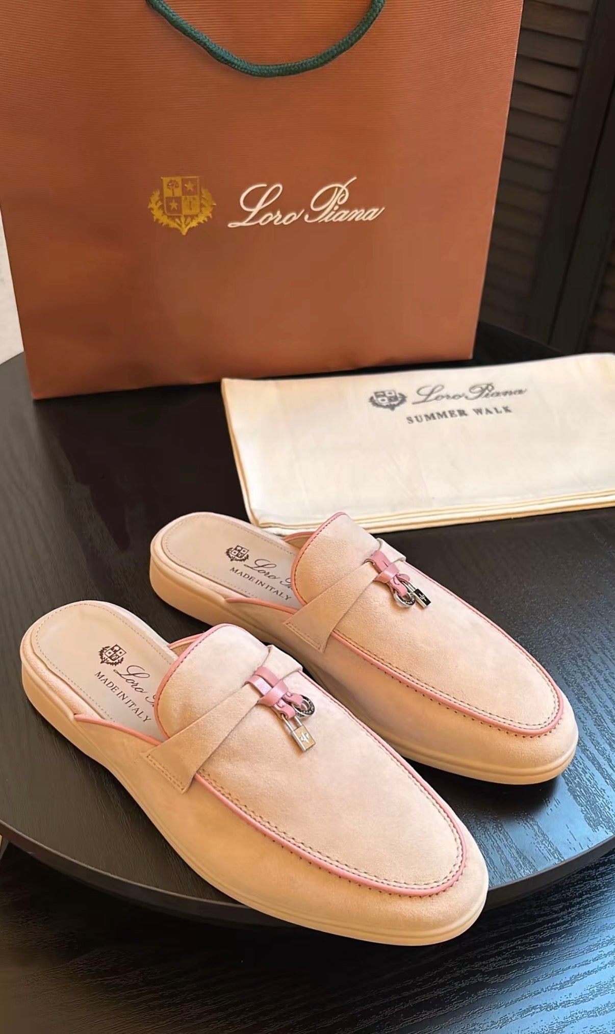 Loro Piana Babouche Charms Walk tofflor